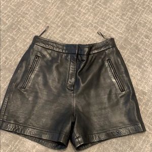 Mango genuine leather shorts